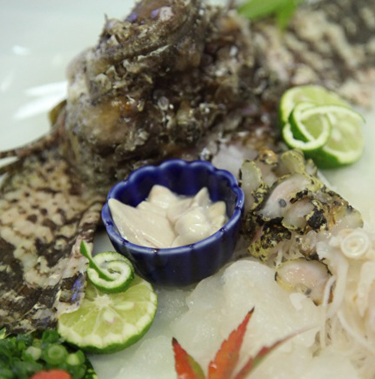 虎魚(オコゼ)薄造り ポン酢