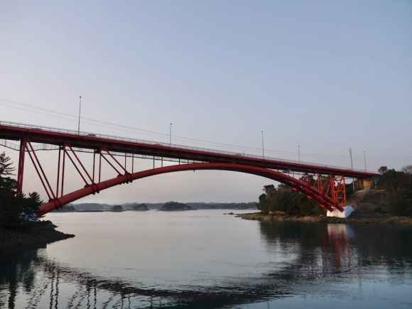 ファイル名: 5BRIDGE.jpeg
ファイルサイズ: 499.9KB
→クリックで元のサイズを表示 5BRIDGE
