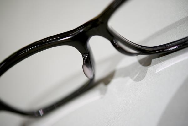 ファイル名: glasses1.jpg
ファイルサイズ: 260.5KB
→クリックで元のサイズを表示 glasses1