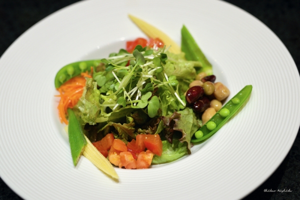 ファイル名: castle-salad.jpeg
ファイルサイズ: 847.5KB
→クリックで元のサイズを表示 castle-salad