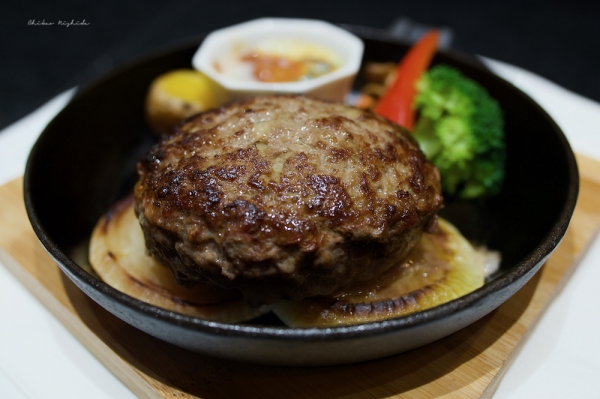 ファイル名: castle-lunch-1.jpeg
ファイルサイズ: 787.5KB
→クリックで元のサイズを表示 castle-lunch-1