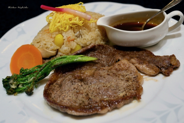 ファイル名: steak-p-2.jpeg
ファイルサイズ: 936.5KB
→クリックで元のサイズを表示 steak-p-2