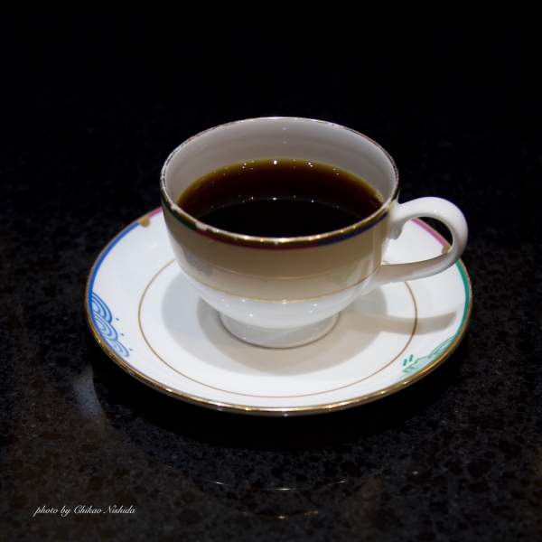 ファイル名: coffee-title.jpeg
ファイルサイズ: 920.8KB
→クリックで元のサイズを表示 coffee-title