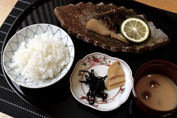 ファイル名: ichizen2022-01.jpg
ファイルサイズ: 189.5KB
→クリックで元のサイズを表示 ichizen2022-01