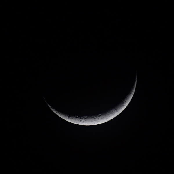 ファイル名: 20250430moon-2.jpeg
ファイルサイズ: 247.8KB
→クリックで元のサイズを表示 20250430moon-2