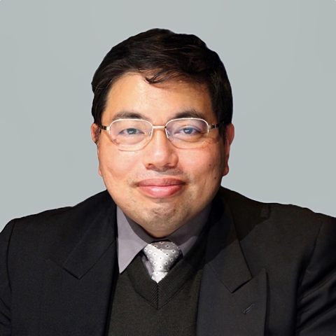 御園生　祐司
