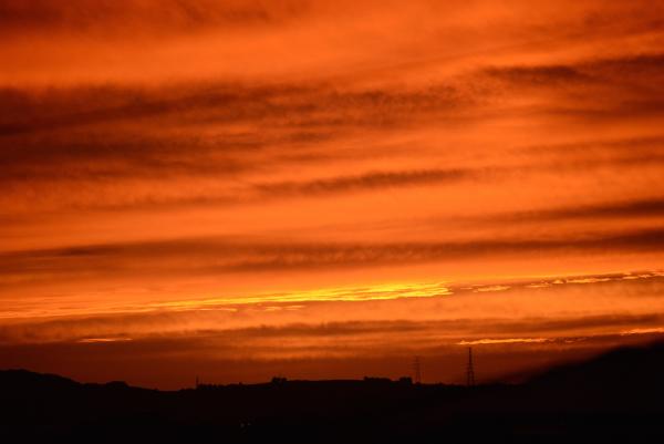 ファイル名: 2SUNSET.jpg
ファイルサイズ: 1.31MB
→クリックで元のサイズを表示 2SUNSET