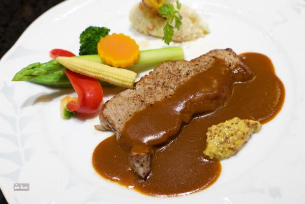 ファイル名: D60_6862.jpg
ファイルサイズ: 713.8KB
→クリックで元のサイズを表示 D60_6862