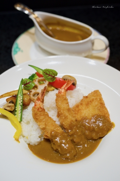 ファイル名: castle-curry-4.jpeg
ファイルサイズ: 395.7KB
→クリックで元のサイズを表示 castle-curry-4