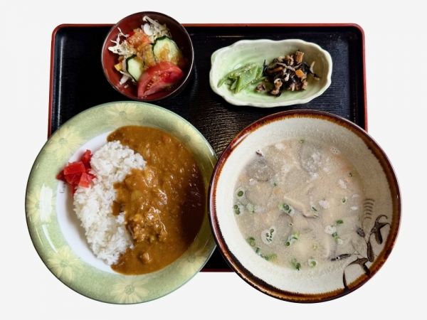 ファイル名: 20250520lunch-2.jpeg
ファイルサイズ: 450.9KB
→クリックで元のサイズを表示 20250520lunch-2